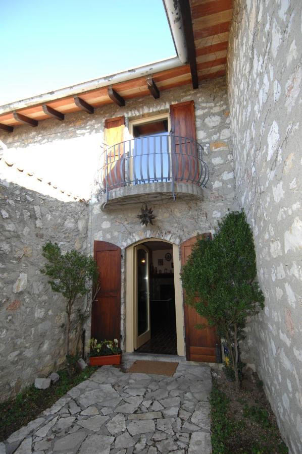 Adrara San Rocco Mirabilia Bed & Breakfast エクステリア 写真